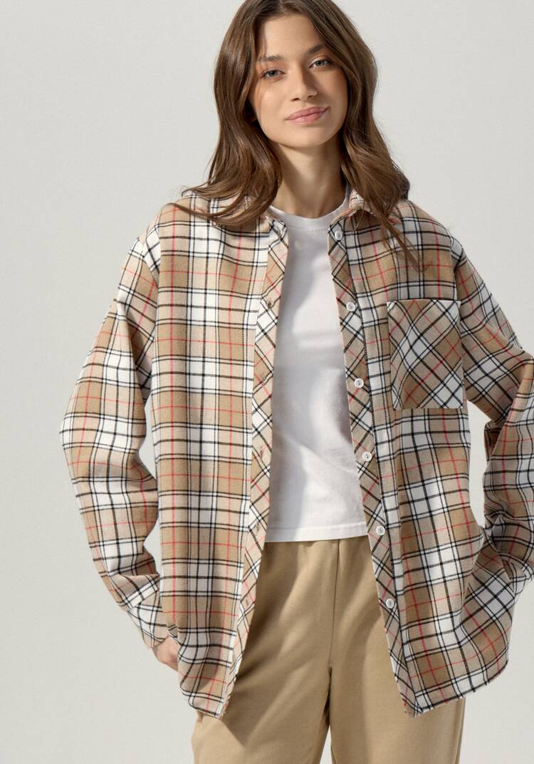 Рубашка в клетку с принтом на спине шир.  750, рис. 19