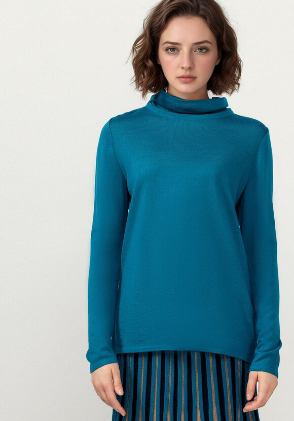 Водолазка удлиненная с воротником хомут шир.  580, рис. 17