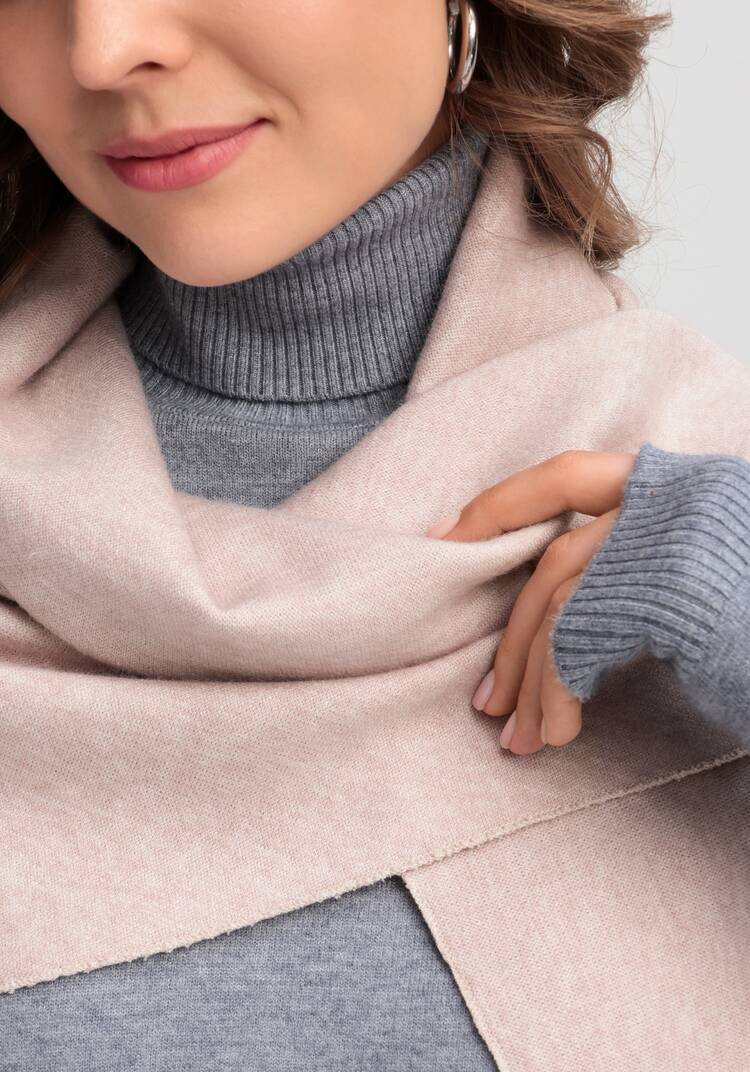 Косынка женская вязаная из ангоры шир.  750, рис. 3