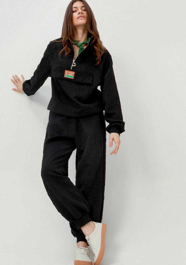 Костюм свитшот и брюки джоггеры шир.  750, рис. 19