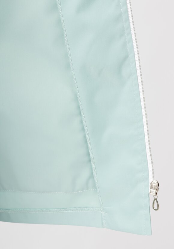 Ветровка с ажурной кокеткой шир.  580, рис. 16