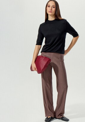 Брюки прямые вязаные со стрелкой