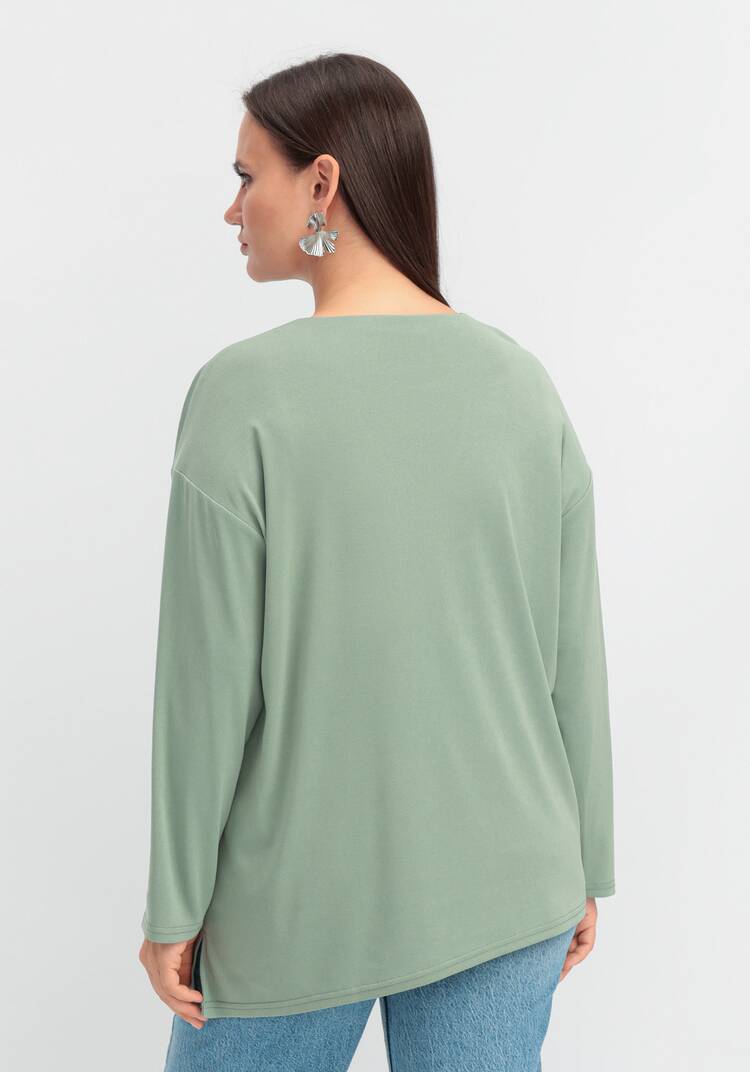 Лонгслив с асимметричным низом шир.  750, рис. 19