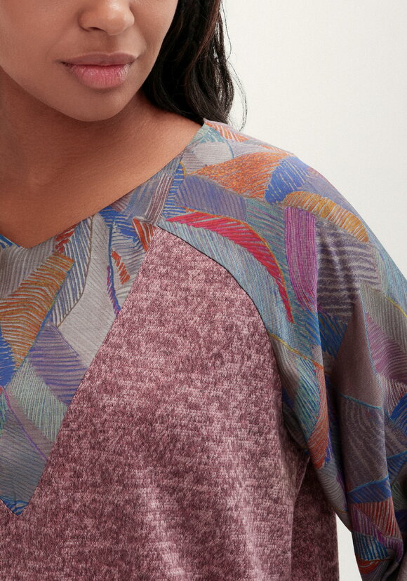 Блуза трикотажная с красочным принтом шир.  580, рис. 12