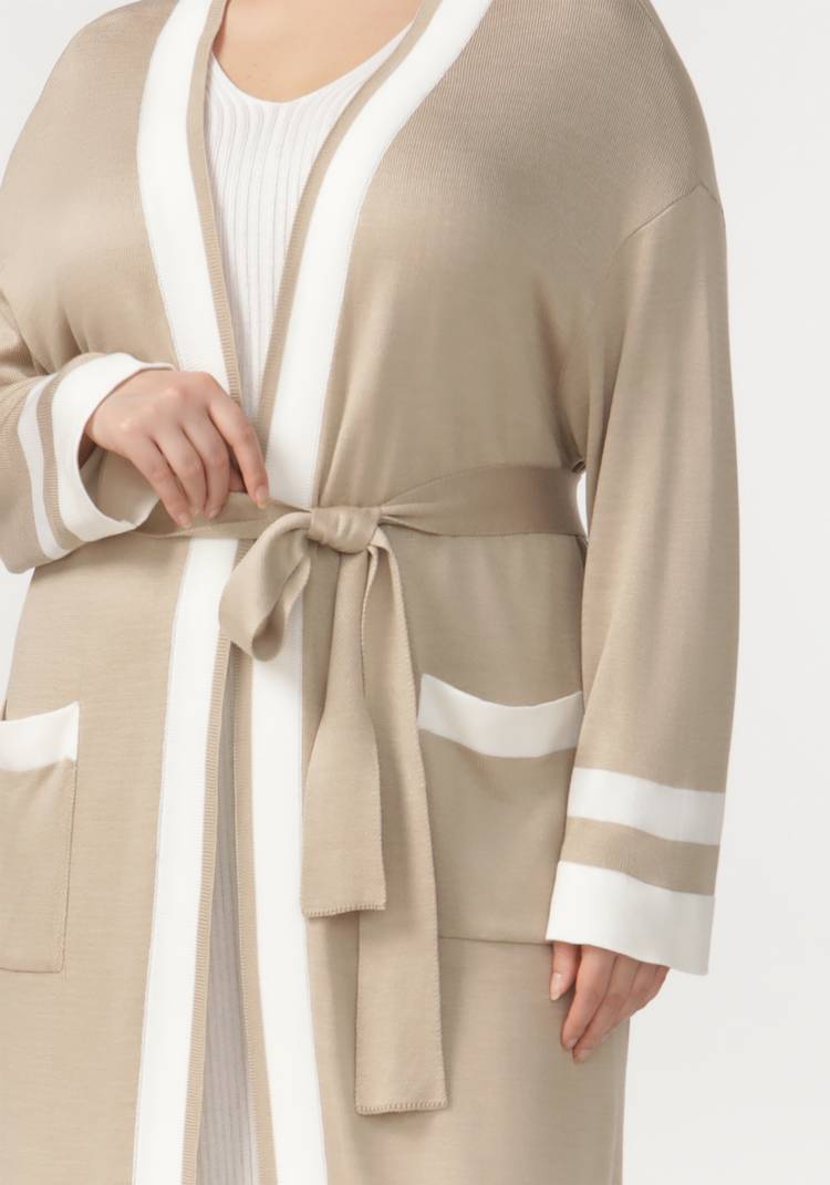 Кардиган с карманами и поясом в комплекте шир.  750, рис. 4