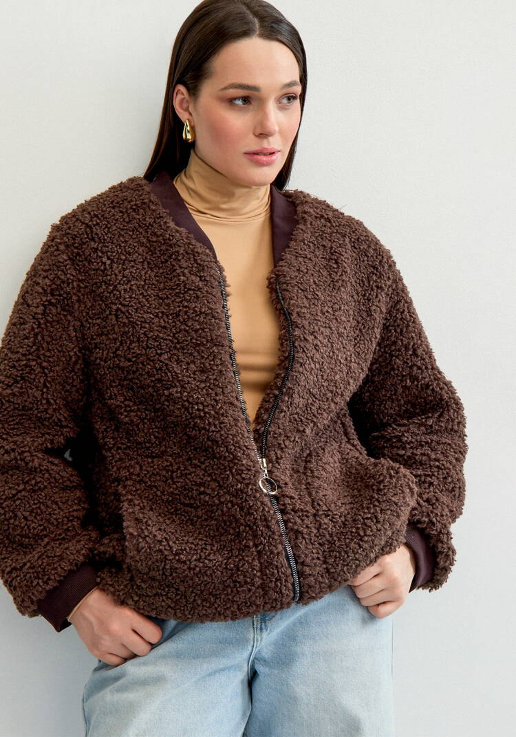 Бомбер на молнии в стиле тедди шир.  750, рис. 28