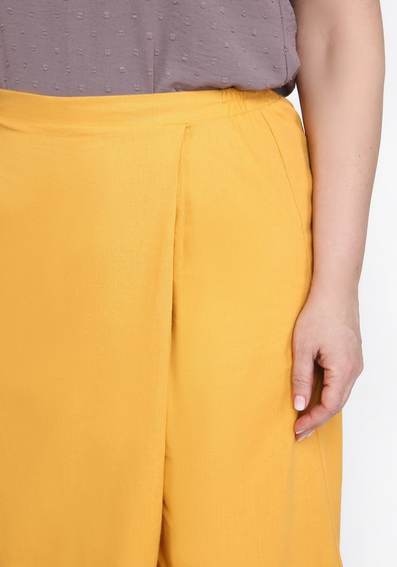 Шорты-бермуды на резинке однотонные шир.  580, рис. 8