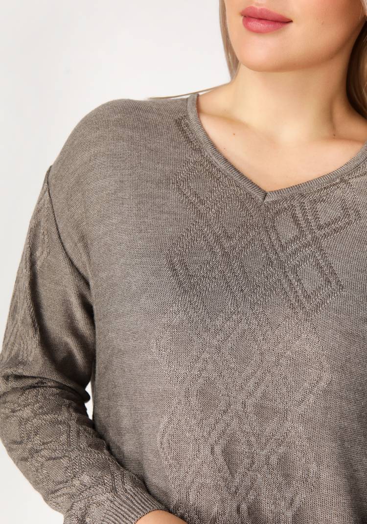 Платье с орнаментом по стану и рукавам шир.  750, рис. 8