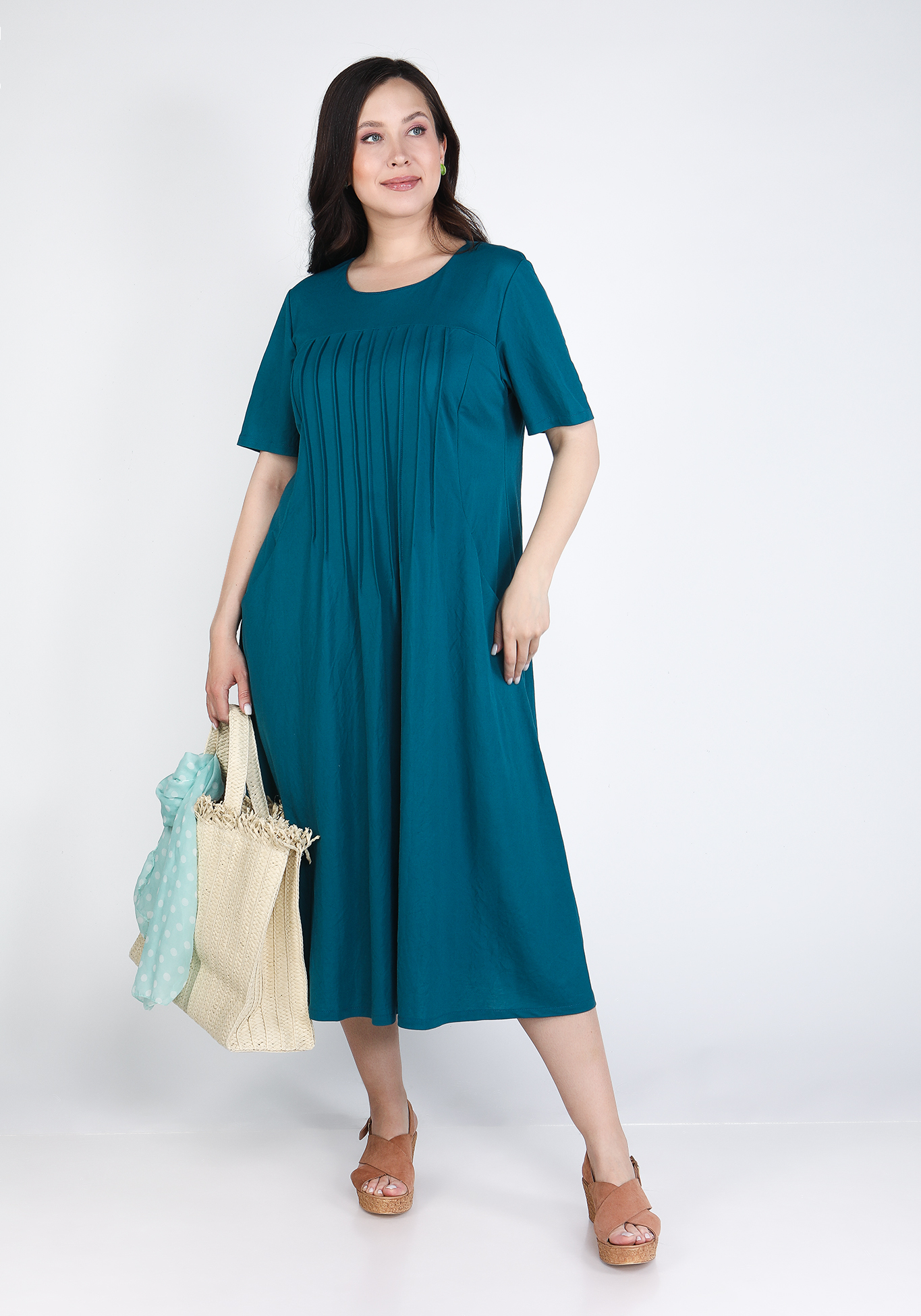 Платье с защипами однотонное Bianka Modeno, размер 56, цвет бежевый - фото 7