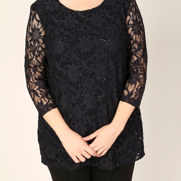 Туника из ажурной ткани шир.  580, рис. 35