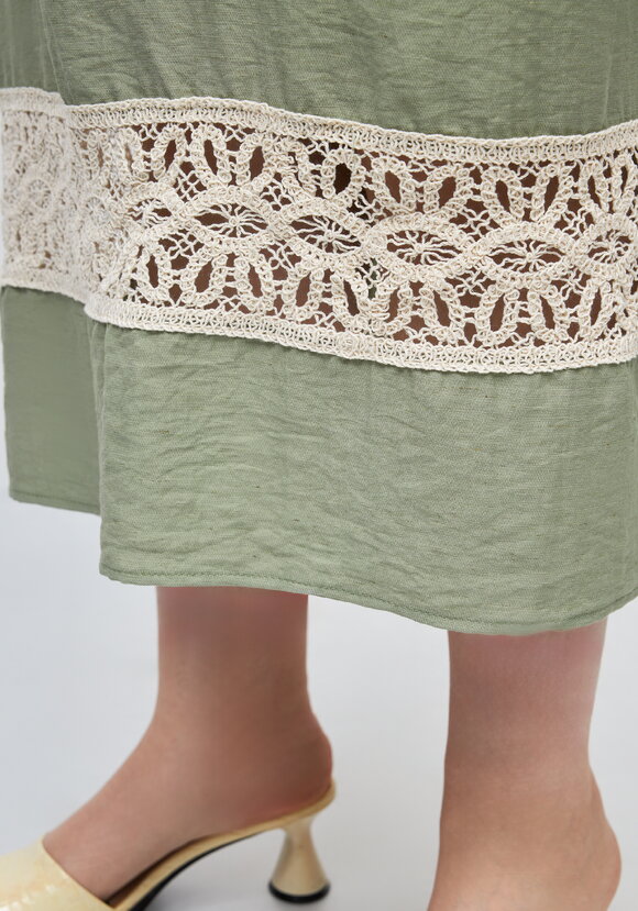 Платье изо льна Кружевная сказка шир.  580, рис. 11