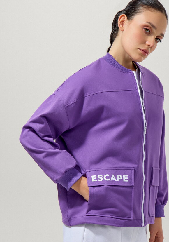 Бомбер с накладными карманами шир.  580, рис. 16