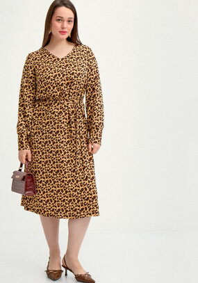 Платье миди с анималистичным принтом