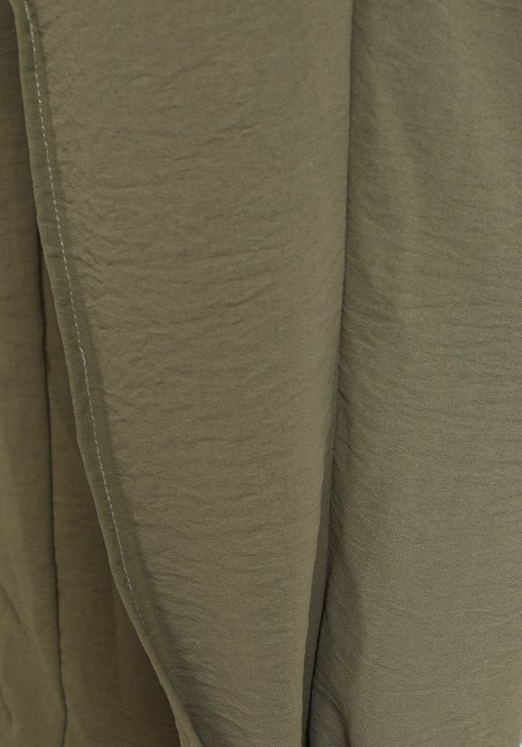 Брюки с патами по низу изделия шир.  580, рис. 7