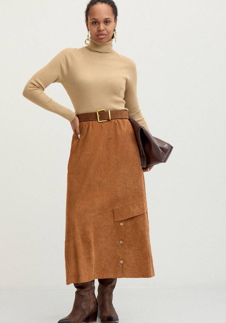 Юбка с декоративными пуговицами и клапаном шир.  750, рис. 10