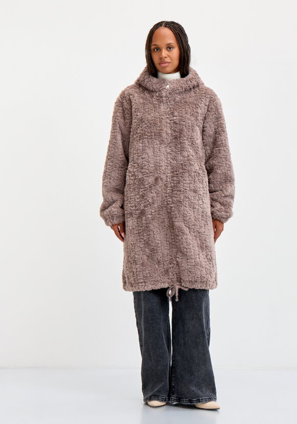 Пальто Вия шир.  580, рис. 19