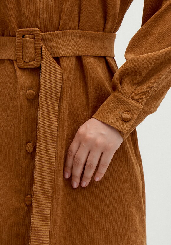 Платье-рубашка с отложным воротом шир.  580, рис. 15