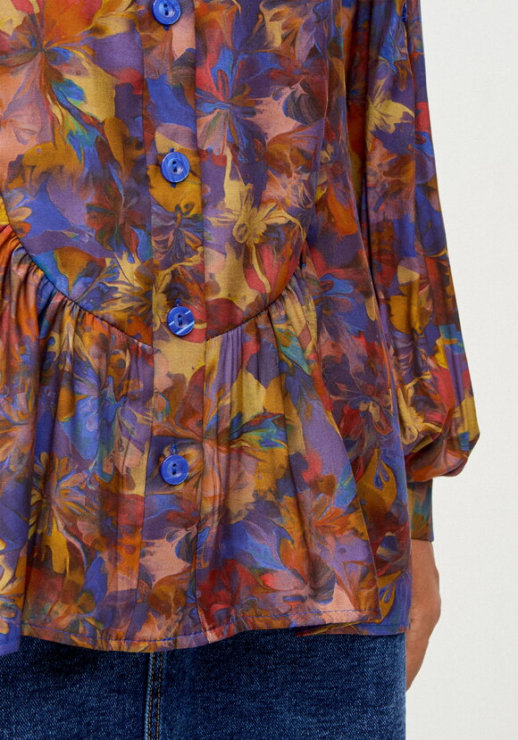 Блуза из ткани с акварельным принтом шир.  580, рис. 32