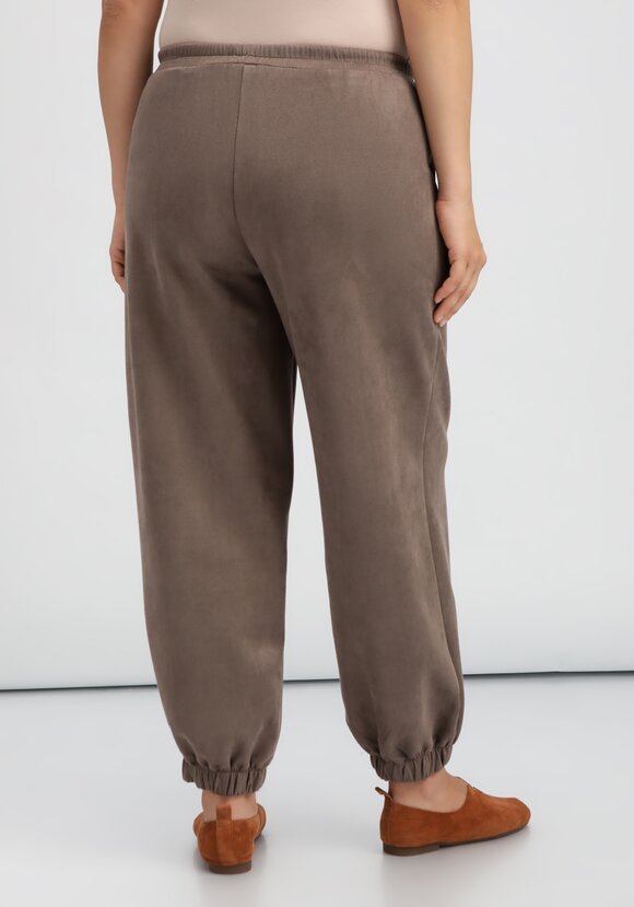 Брюки-шаровары с резинкой по низу шир.  580, рис. 19