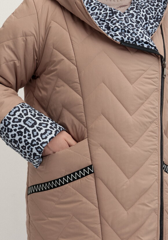 Куртка стеганая с анималистичным принтом шир.  580, рис. 14