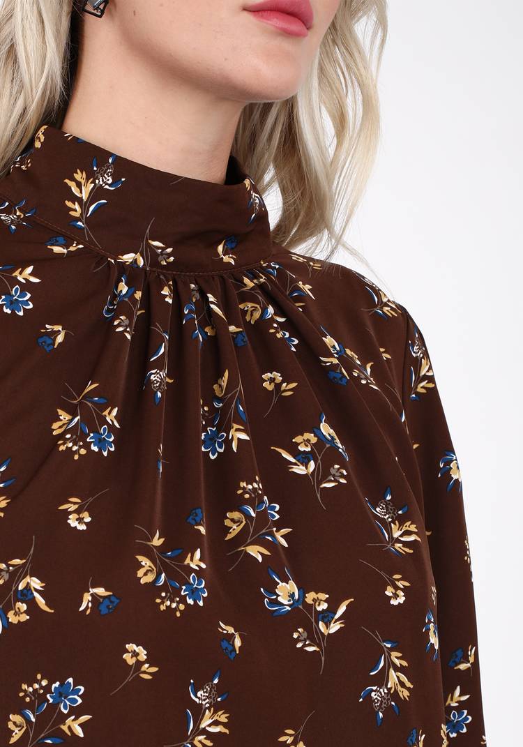 Блуза с воротником стойка и длинным рукавом шир.  750, рис. 9