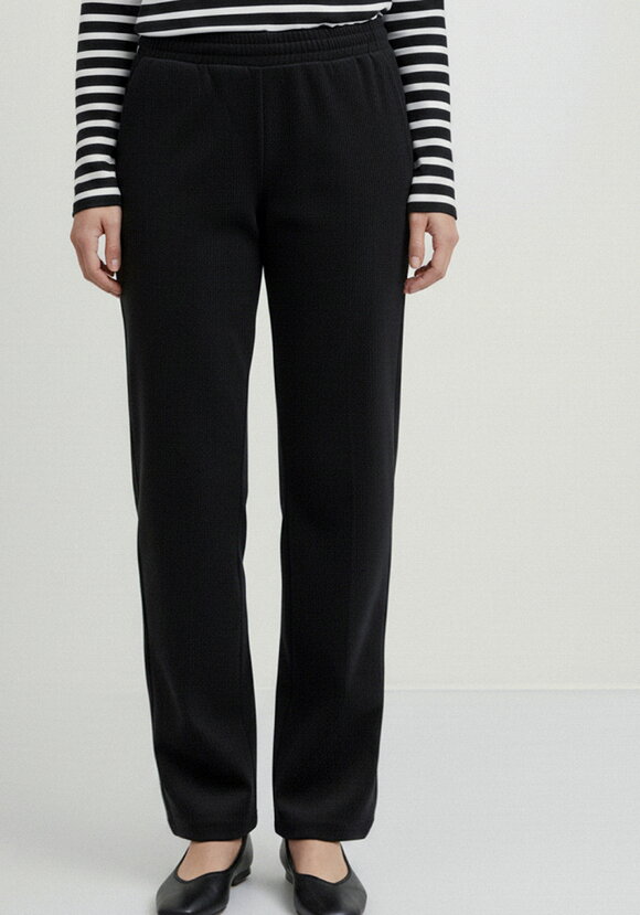 Брюки из микровельвета с начёсом шир.  580, рис. 28