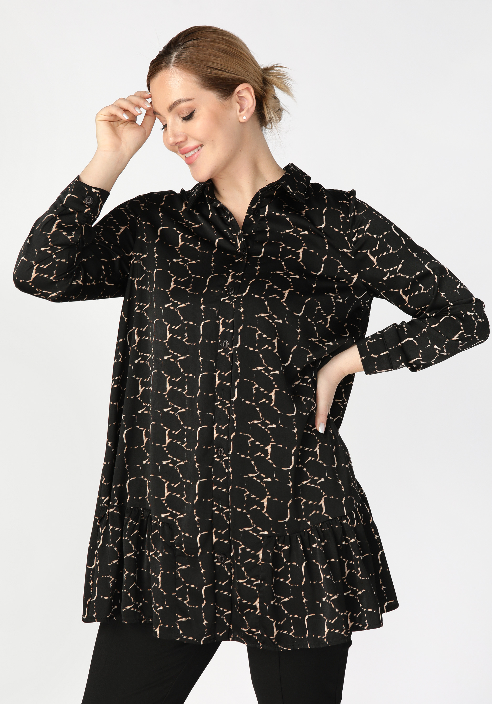 Блуза на пуговицах с воланом Frida, размер 50-52, цвет черный - фото 2