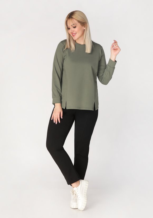 Брюки с карманами в рельефах шир.  580, рис. 3