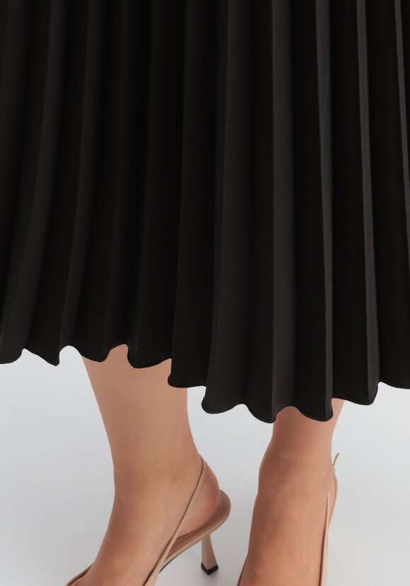 Юбка свободного кроя плиссированная шир.  580, рис. 14