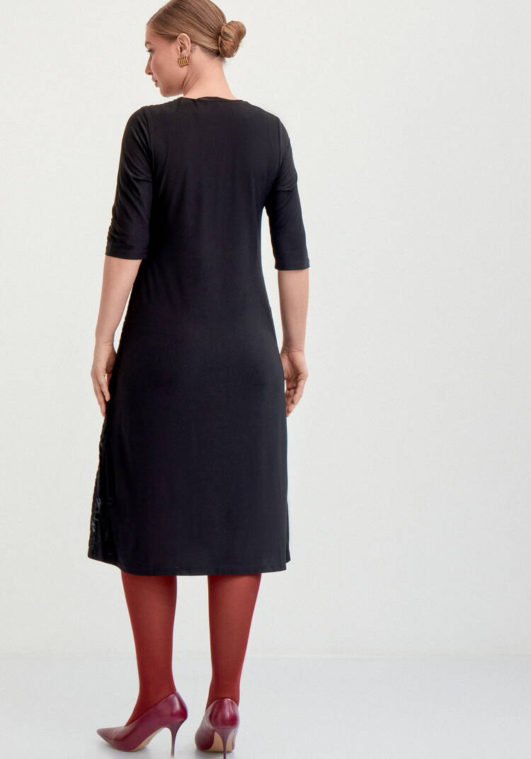 Платье из панбархата и трикотажа шир.  750, рис. 24