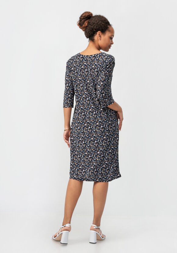 Платье Веточка сакуры шир.  580, рис. 13