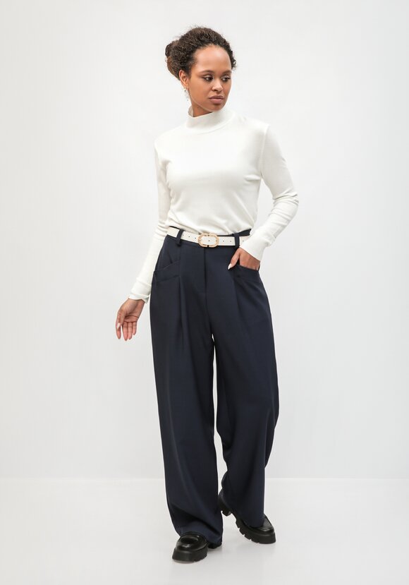 Брюки из натуральной смесовой ткани шир.  580, рис. 7