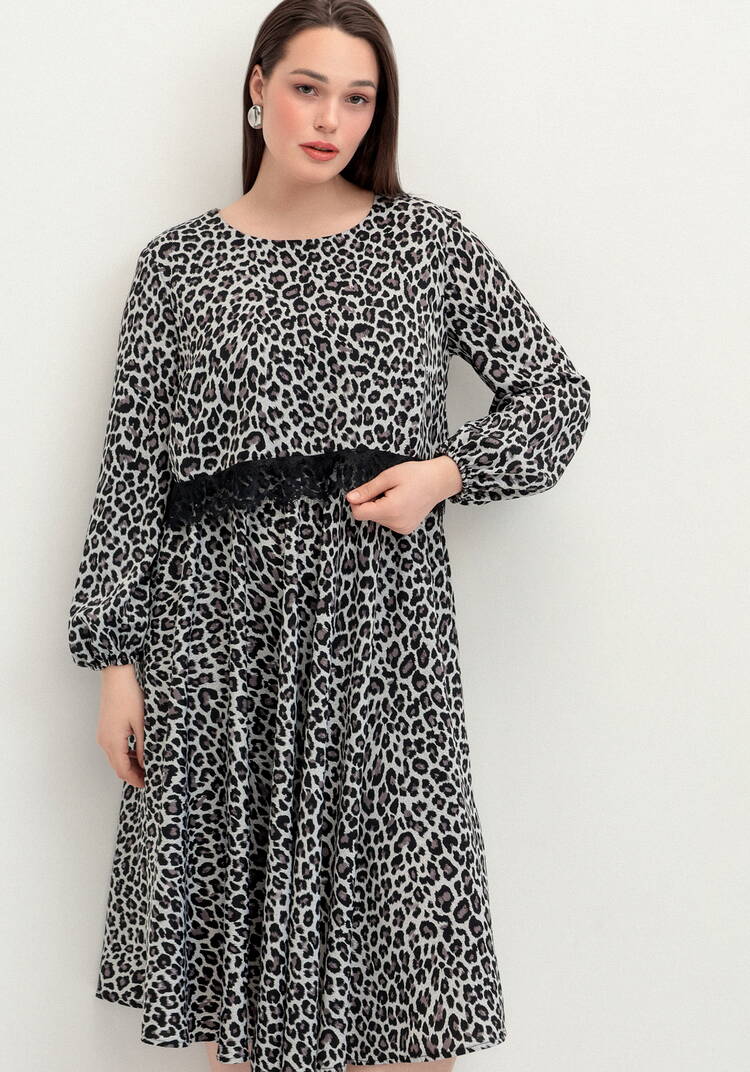 Платье из струящейся ткани с принтом леопард шир.  750, рис. 25