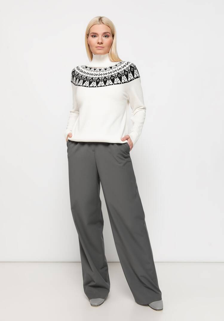 Джемпер с орнаментом на груди шир.  750, рис. 6