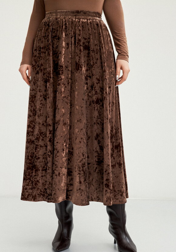 Юбка полусолнце из бархата шир.  580, рис. 4