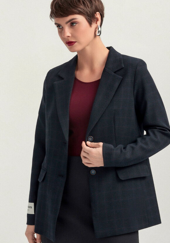 Пиджак с нашивкой на рукаве шир.  580, рис. 9