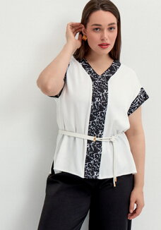 Блуза с леопардовой окантовкой