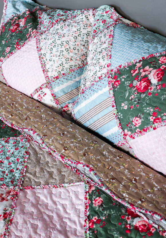 Покрывало с наволочками Печворк шир.  580, рис. 27