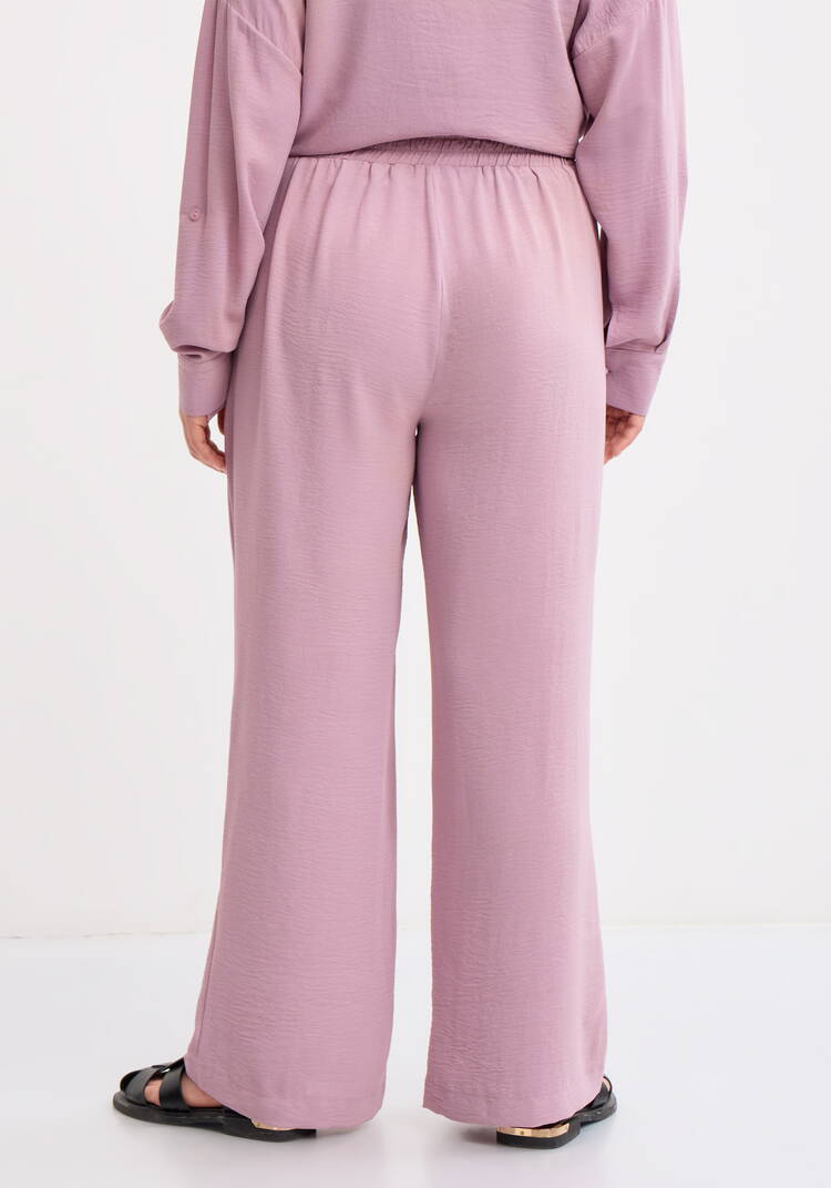 Брюки широкие на резинке по талии шир.  750, рис. 17