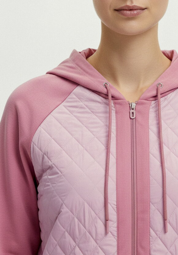 Бомбер с капюшоном из комбинированной ткани шир.  580, рис. 5