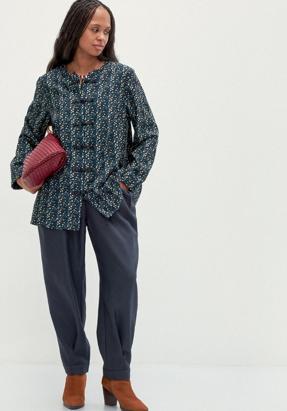 Блуза с оригинальными застежками шир.  580, рис. 11