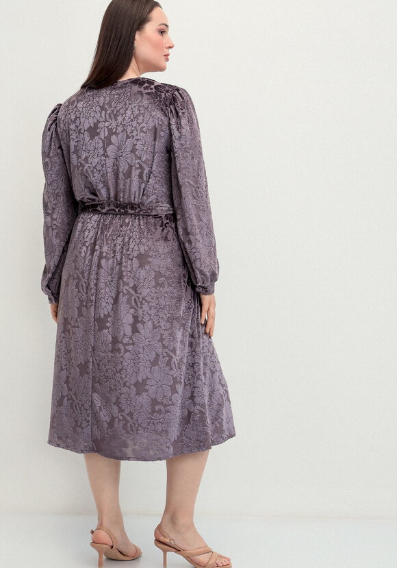 Платье с цветами из бархата шир.  580, рис. 28