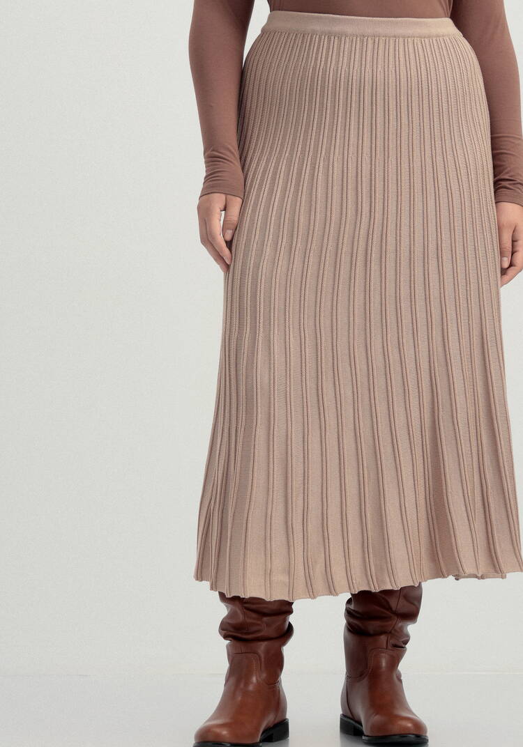 Юбка A-образного силуэта с имитацией плиссе шир.  750, рис. 12