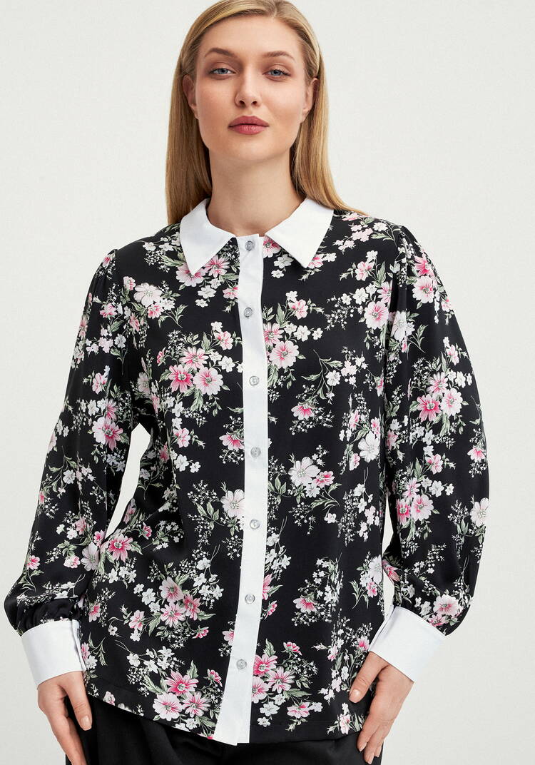 Блуза с контрастным воротникoм шир.  750, рис. 17