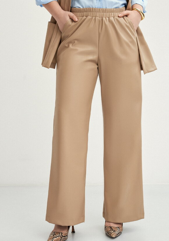 Брюки прямые из экo-кожи шир.  580, рис. 15