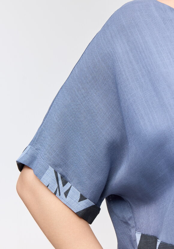 Костюм из вискозы: блуза с юбкой шир.  580, рис. 7