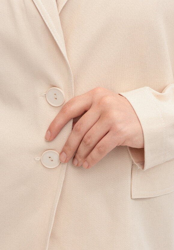 Пиджак из джинсы с карманами шир.  580, рис. 23