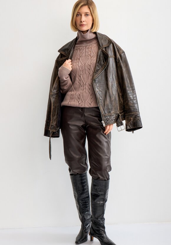 Свитер с ажурным рисунком шир.  580, рис. 43