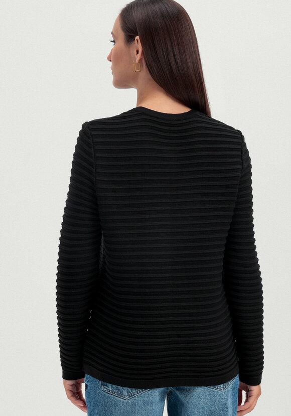 Пиджак в полоску на металлических пуговицах шир.  580, рис. 12