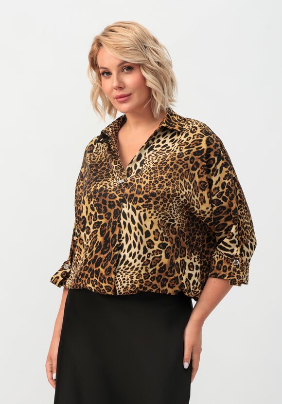 Блуза с патами на рукавах и брошью шир.  580, рис. 7